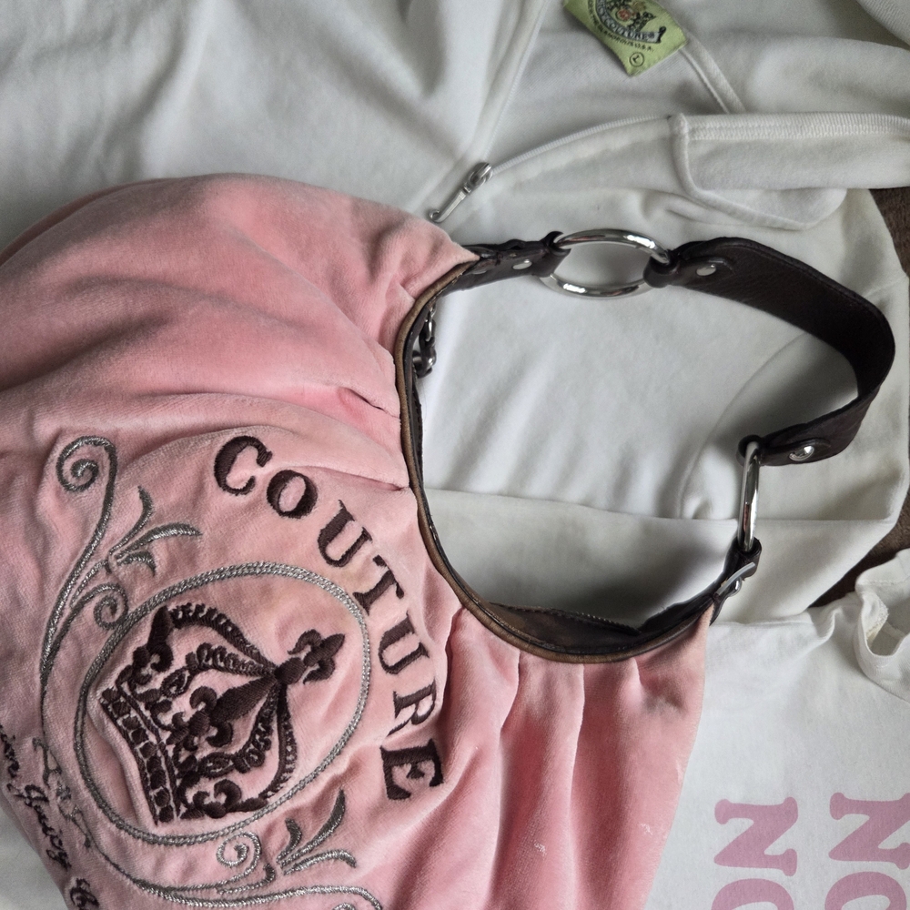Juicy Couture Pink Graphic Kids T-Shirt - Picture 4 of 8